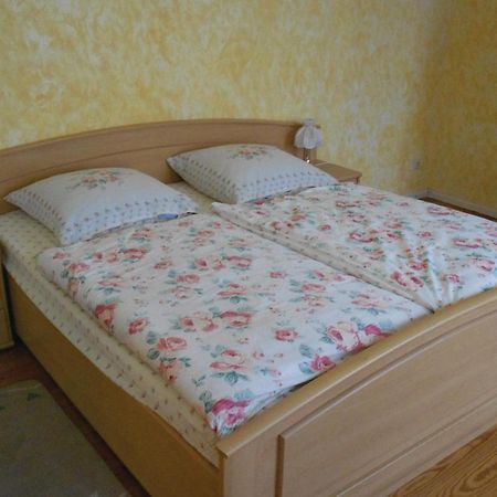 Lovely Apartment In Waren-Mueritz With Kitchen Варен Екстер'єр фото