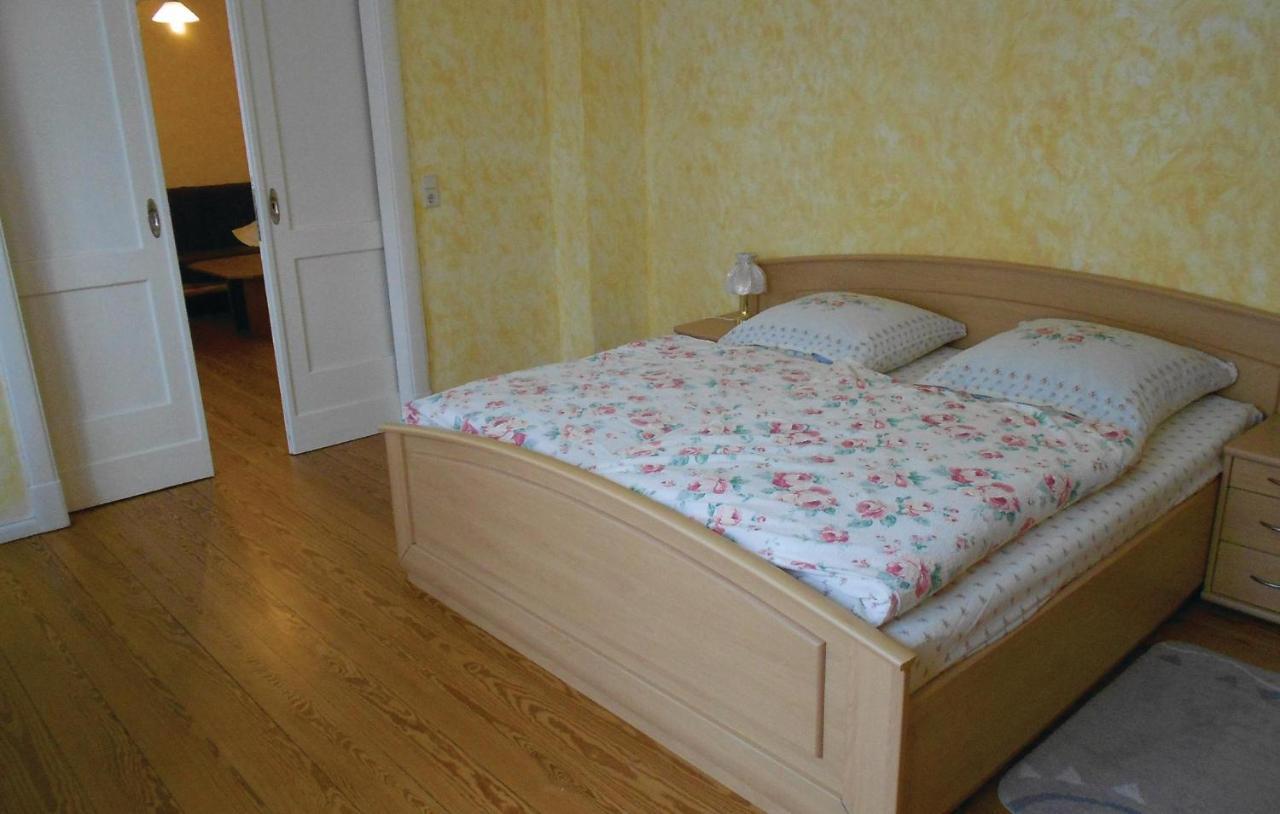Lovely Apartment In Waren-Mueritz With Kitchen Варен Екстер'єр фото