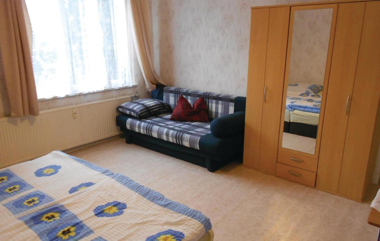 Lovely Apartment In Waren-Mueritz With Kitchen Варен Екстер'єр фото